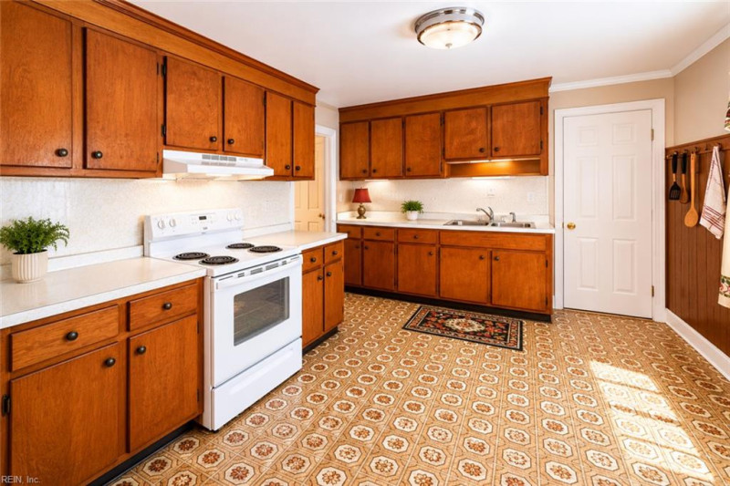 Photo 8 of 13 residential for sale in Accomack County virginia
