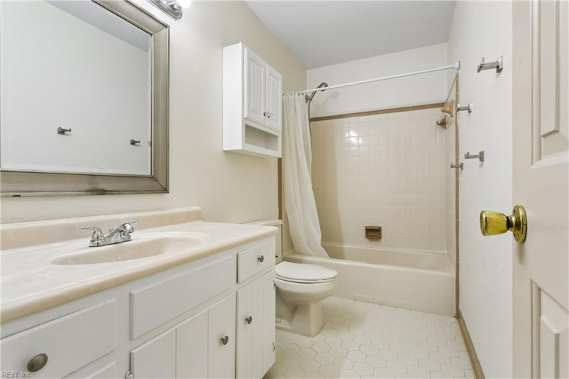 Photo 31 of 45 residential for sale in Poquoson virginia Photo 31 of 45 residential for sale in Poquoson virginia
