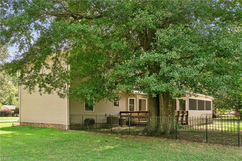 Photo 44 of 45 residential for sale in Poquoson virginia Photo 44 of 45 residential for sale in Poquoson virginia
