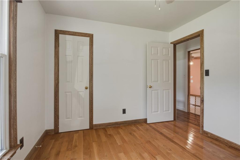 Photo 19 of 44 residential for sale in Portsmouth virginia Photo 19 of 44 residential for sale in Portsmouth virginia