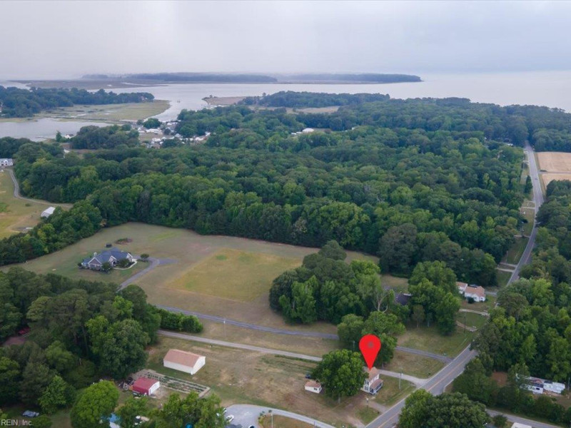 Photo 40 of 43 residential for sale in Isle of Wight County virginia Photo 40 of 43 residential for sale in Isle of Wight County virginia