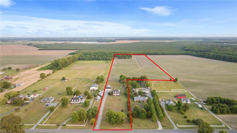 Photo 5 of 50 residential for sale in Chesapeake virginia