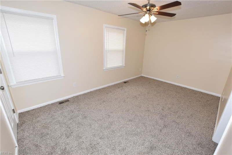 Photo 14 of 26 rental for rent in Chesapeake virginia