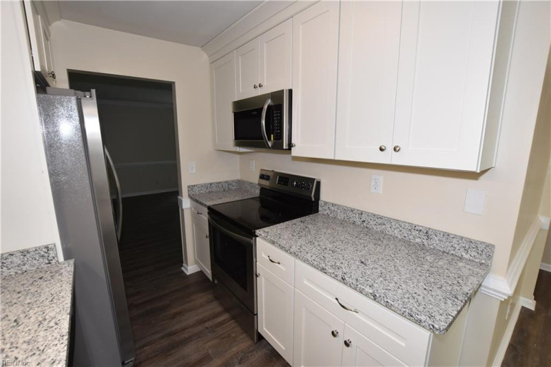 Photo 5 of 26 rental for rent in Chesapeake virginia