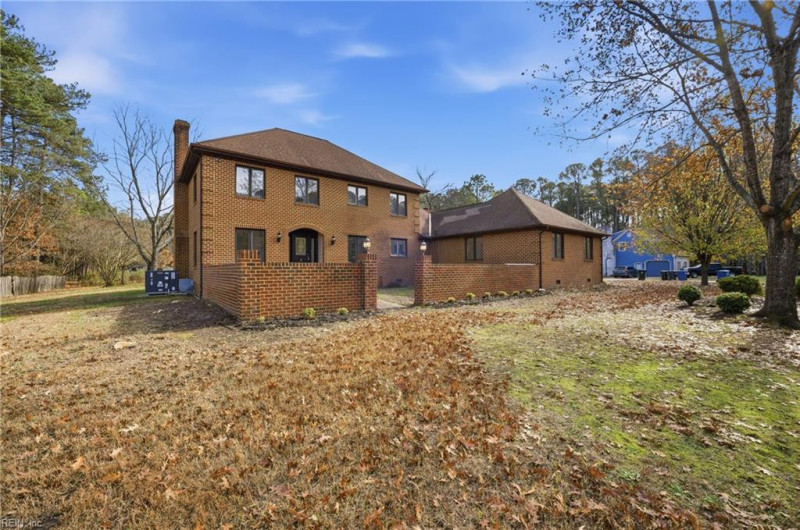 Photo 1 of 42 rental for rent in Poquoson virginia