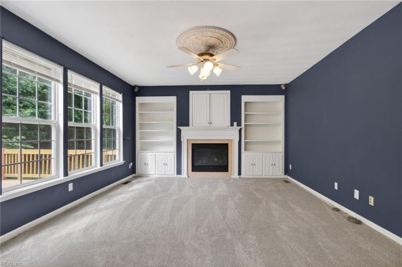 Photo 12 of 50 residential for sale in Chesapeake virginia