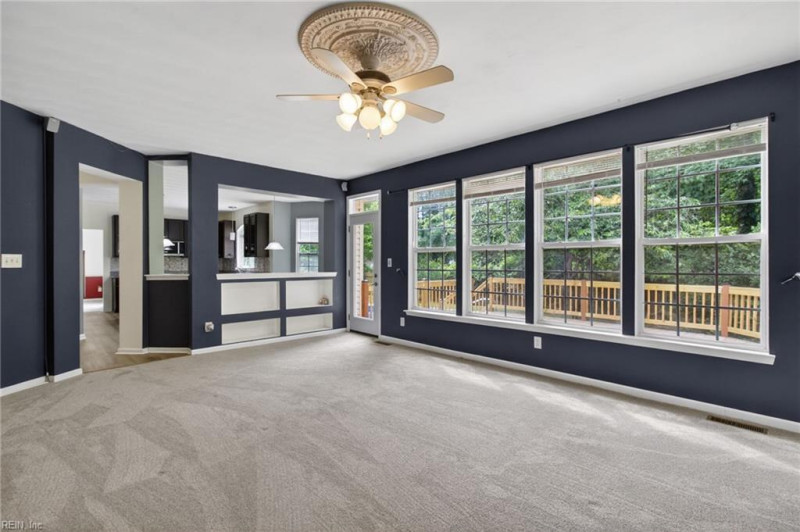 Photo 14 of 50 residential for sale in Chesapeake virginia