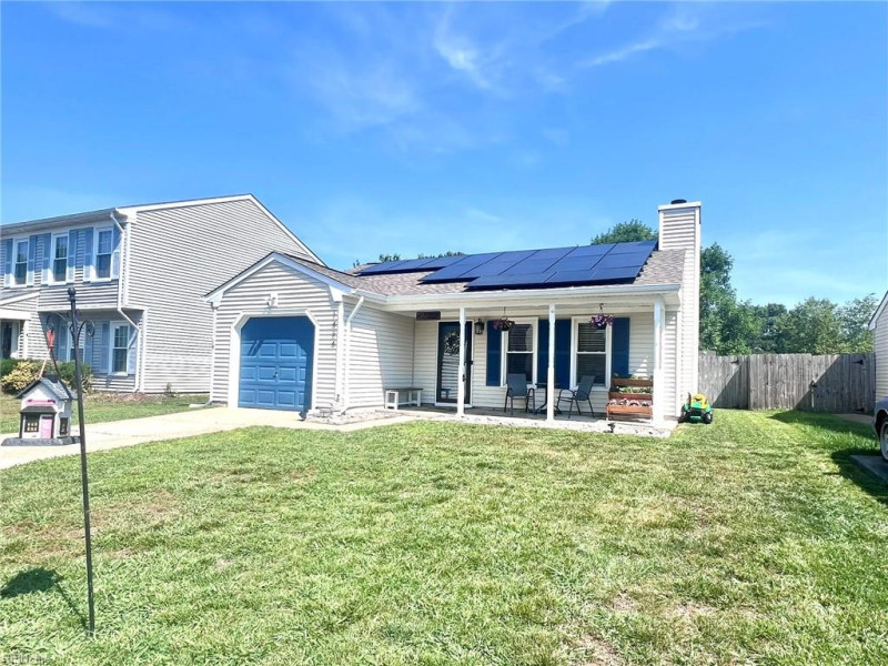 Photo 2 of 49 rental for rent in Virginia Beach virginia