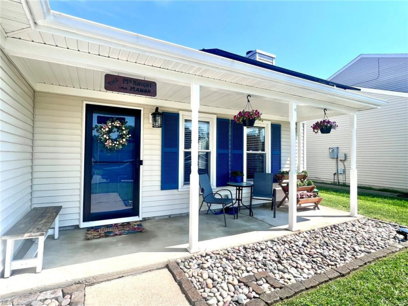 Photo 3 of 49 rental for rent in Virginia Beach virginia