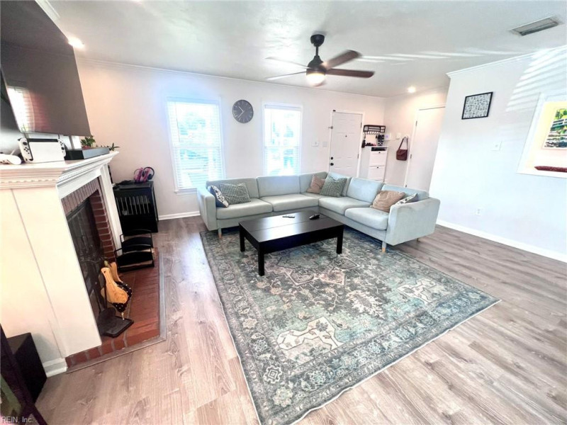 Photo 8 of 49 rental for rent in Virginia Beach virginia