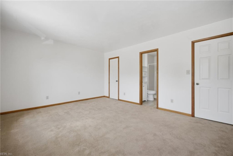 Photo 20 of 32 rental for rent in Virginia Beach virginia