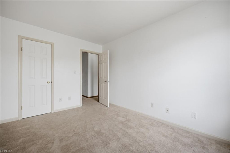 Photo 25 of 32 rental for rent in Virginia Beach virginia