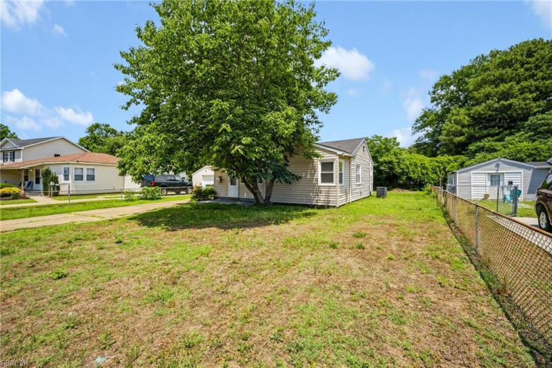 Photo 4 of 29 residential for sale in Norfolk virginia Photo 4 of 29 residential for sale in Norfolk virginia