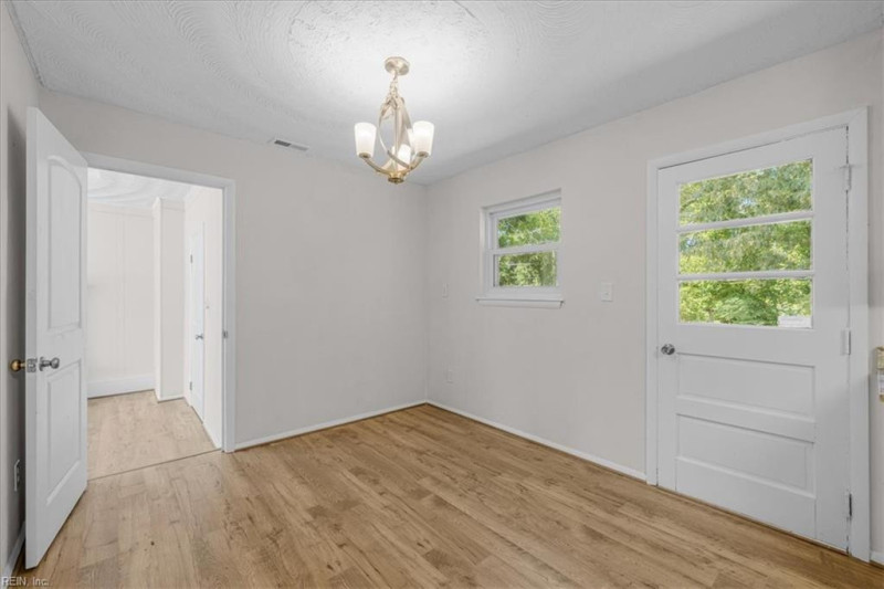 Photo 14 of 42 residential for sale in Chesapeake virginia Photo 14 of 42 residential for sale in Chesapeake virginia