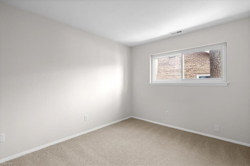 Photo 37 of 42 residential for sale in Chesapeake virginia Photo 37 of 42 residential for sale in Chesapeake virginia