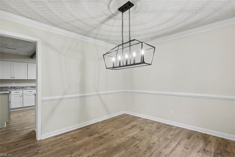 Photo 10 of 35 residential for sale in Chesapeake virginia