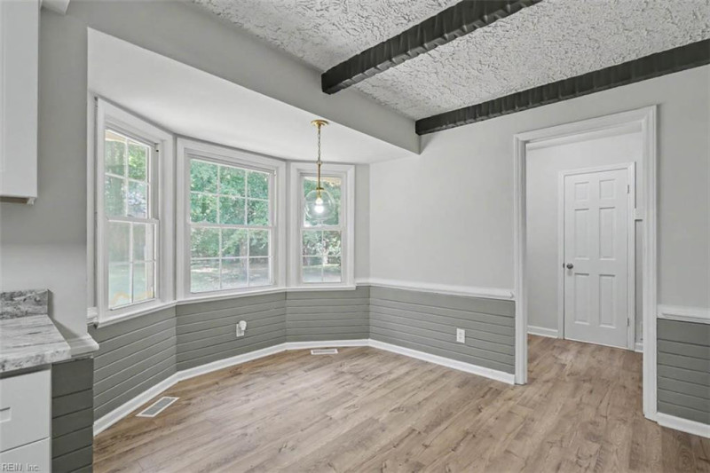 Photo 19 of 35 residential for sale in Chesapeake virginia