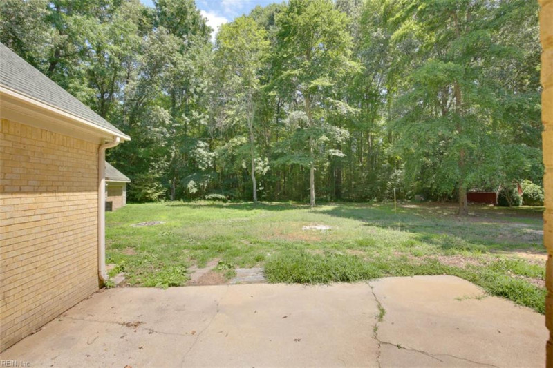 Photo 33 of 35 residential for sale in Chesapeake virginia