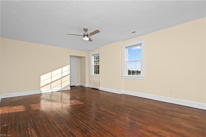 Photo 24 of 48 rental for rent in Norfolk virginia
