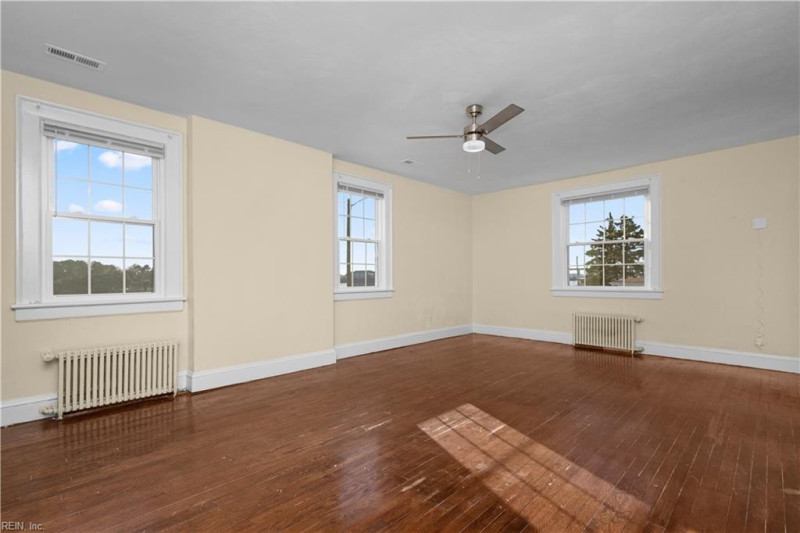 Photo 26 of 48 rental for rent in Norfolk virginia