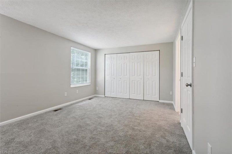 Photo 13 of 25 residential for sale in Hampton virginia