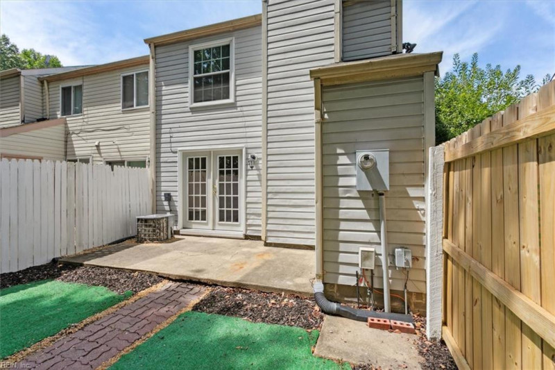 Photo 22 of 25 residential for sale in Hampton virginia