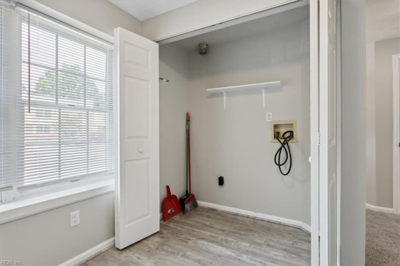Photo 6 of 25 residential for sale in Hampton virginia
