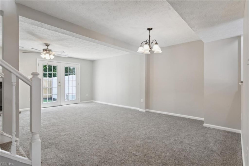 Photo 7 of 25 residential for sale in Hampton virginia