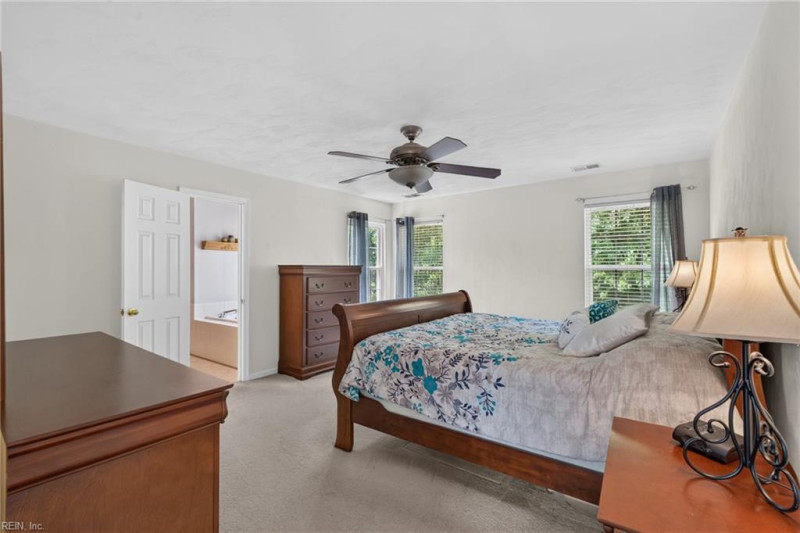 Photo 19 of 38 residential for sale in Suffolk virginia