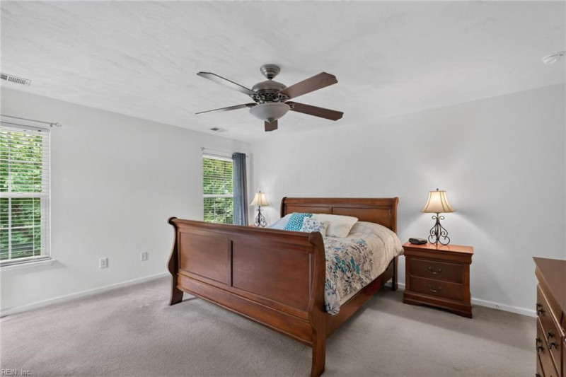 Photo 20 of 38 residential for sale in Suffolk virginia