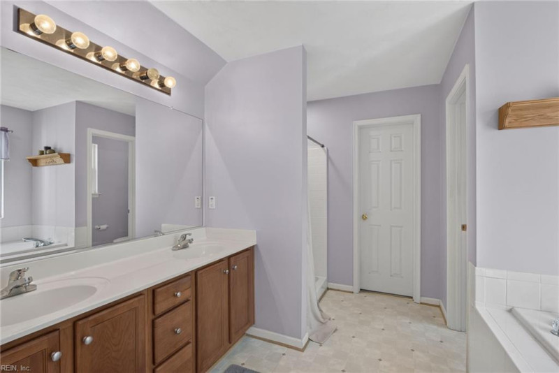 Photo 22 of 38 residential for sale in Suffolk virginia