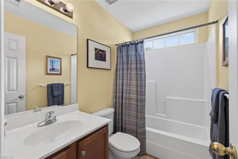 Photo 30 of 38 residential for sale in Suffolk virginia