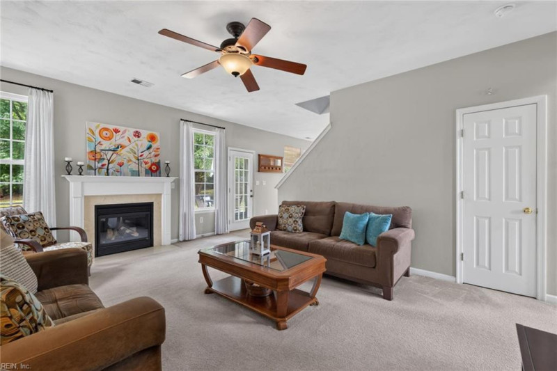 Photo 8 of 38 residential for sale in Suffolk virginia
