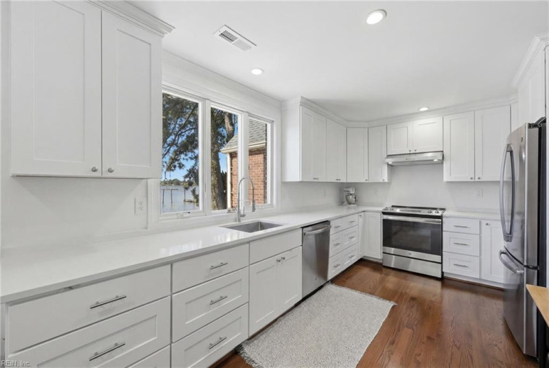 Photo 16 of 48 residential for sale in Norfolk virginia