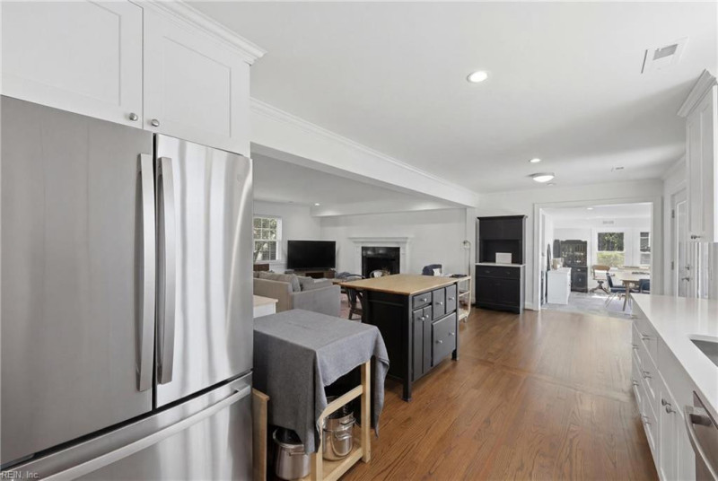 Photo 18 of 48 residential for sale in Norfolk virginia