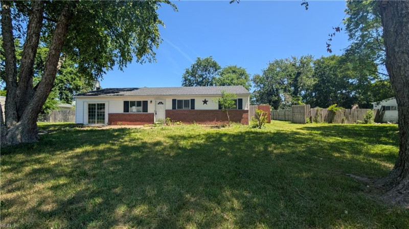 Photo 1 of 13 residential for sale in Suffolk virginia