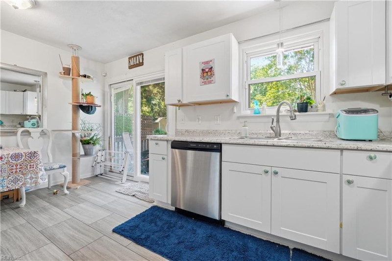 Photo 10 of 28 residential for sale in Hampton virginia