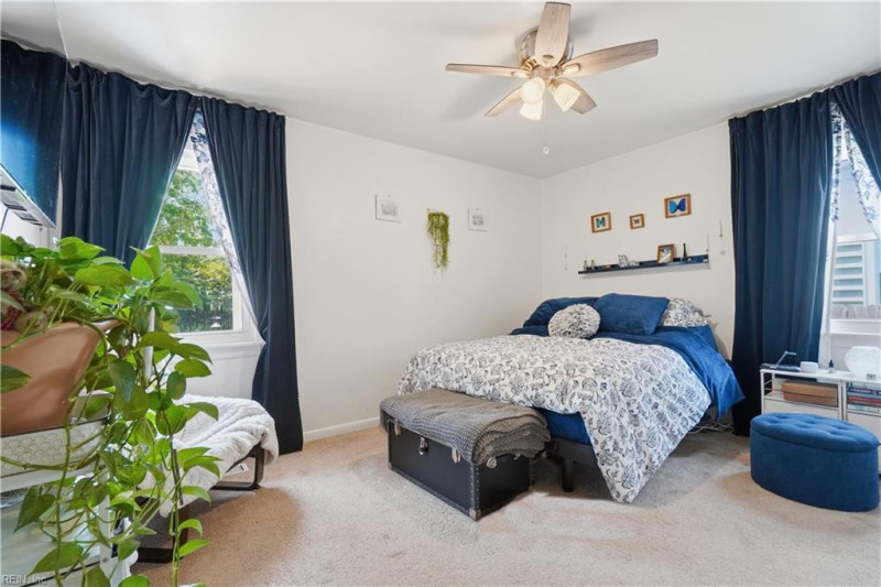 Photo 18 of 28 residential for sale in Hampton virginia