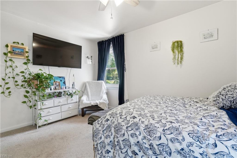 Photo 19 of 28 residential for sale in Hampton virginia