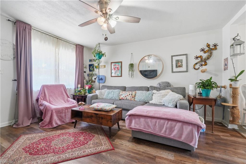 Photo 6 of 28 residential for sale in Hampton virginia