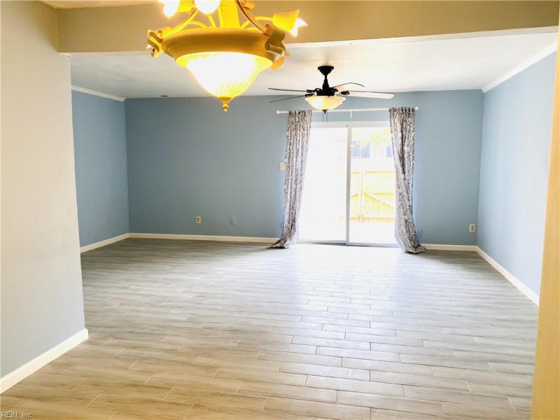 Photo 12 of 22 residential for sale in Virginia Beach virginia