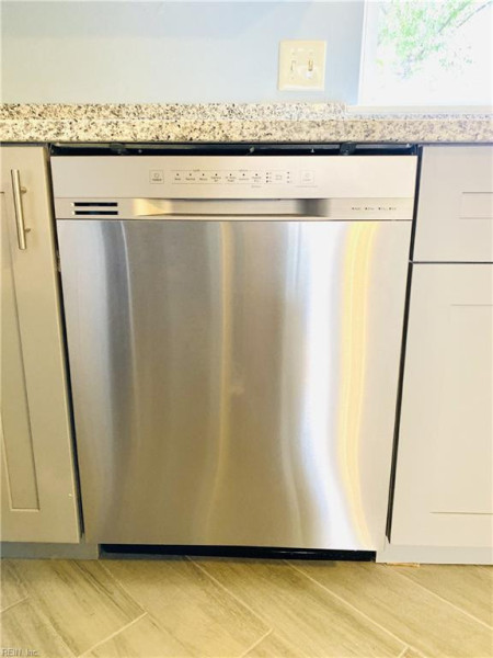 Photo 17 of 22 residential for sale in Virginia Beach virginia