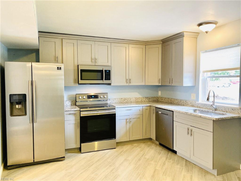 Photo 19 of 22 residential for sale in Virginia Beach virginia