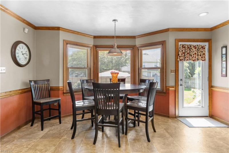Photo 17 of 48 residential for sale in Chesapeake virginia