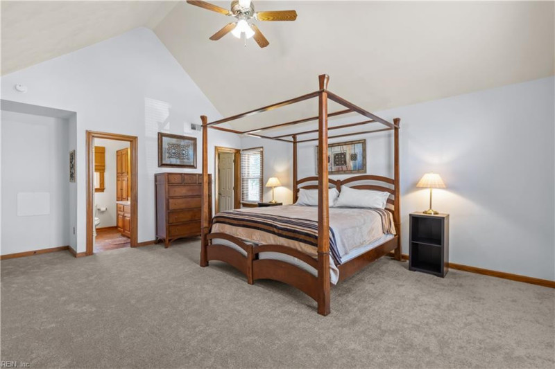 Photo 18 of 48 residential for sale in Chesapeake virginia