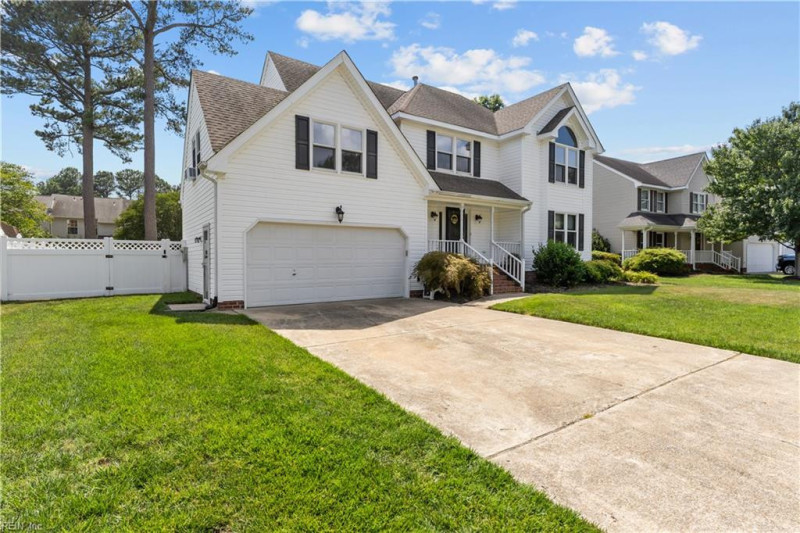 Photo 3 of 48 residential for sale in Chesapeake virginia