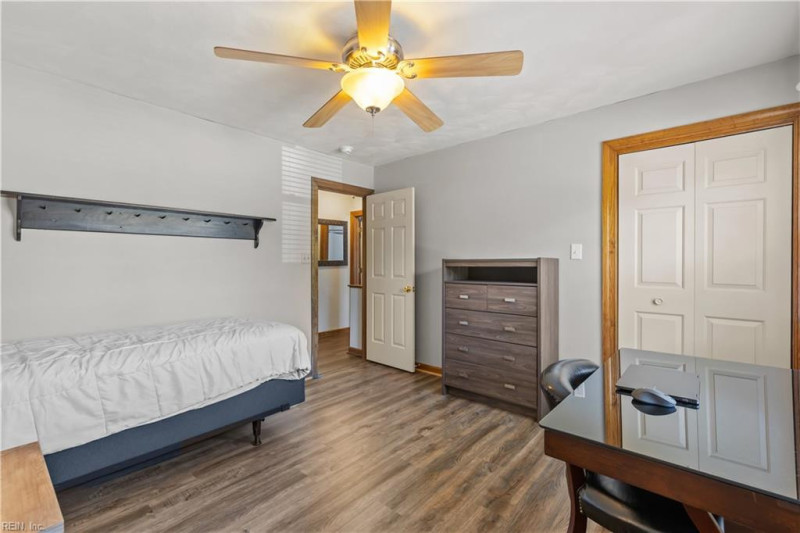 Photo 31 of 48 residential for sale in Chesapeake virginia
