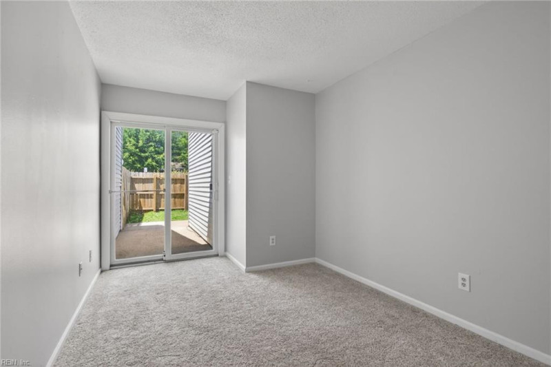 Photo 15 of 32 residential for sale in Virginia Beach virginia