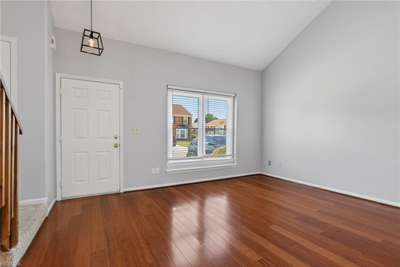 Photo 3 of 32 residential for sale in Virginia Beach virginia