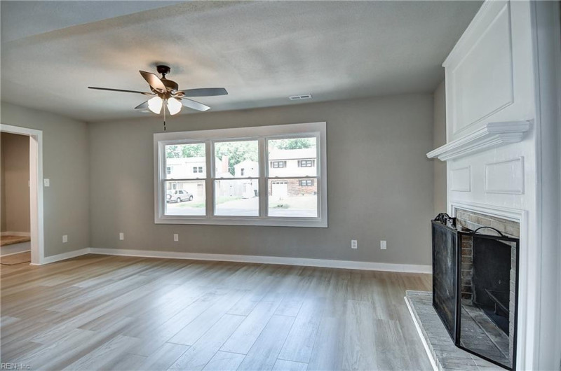 Photo 12 of 50 residential for sale in Virginia Beach virginia